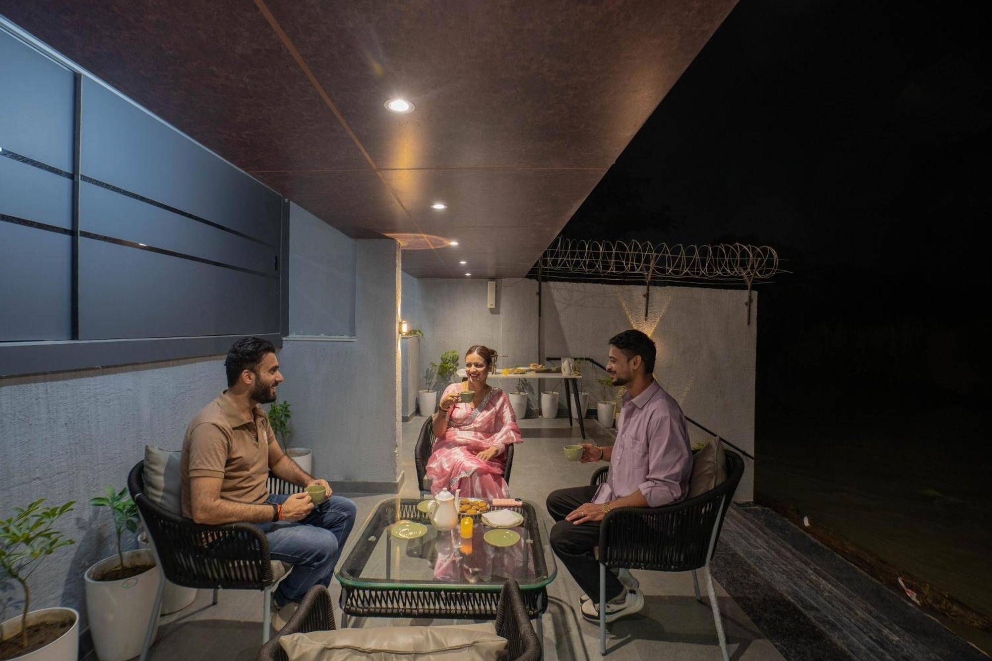 The Ganges Riverside Escape With A Private Ghat Haridwār Exteriör bild