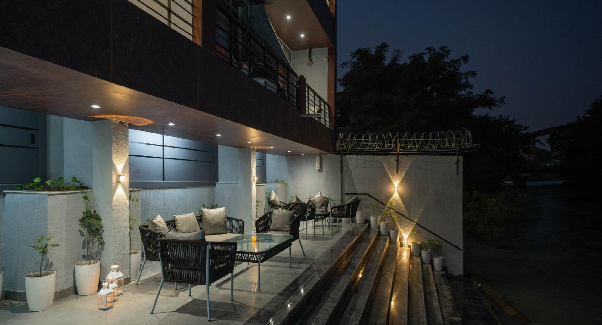 The Ganges Riverside Escape With A Private Ghat Haridwār Exteriör bild
